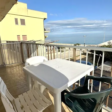 M177 - Bilocale Vista Mare A Apartment